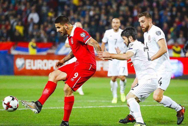 塞尔维亚队主场战胜蒙特内哥罗队，继续领先