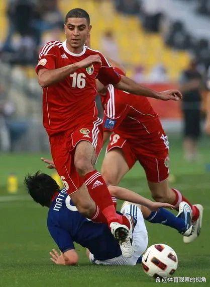 乐鱼体育APP下载-黑马球队崭露头角，挑战法甲传统强队